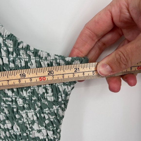 Abercrombie & Fitch Smocked Mini Dress Size XXL Green Pattern Ruffle Romantic - Picture 12 of 13